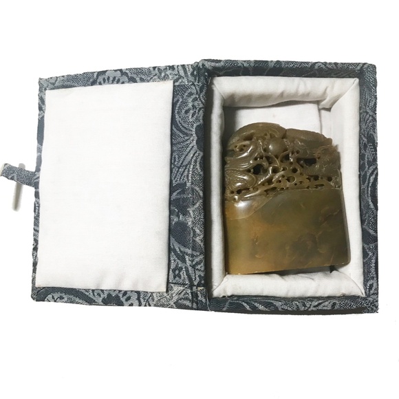 Rare Brown & Yellow Carved Jade Amulet - Picture 3 of 4